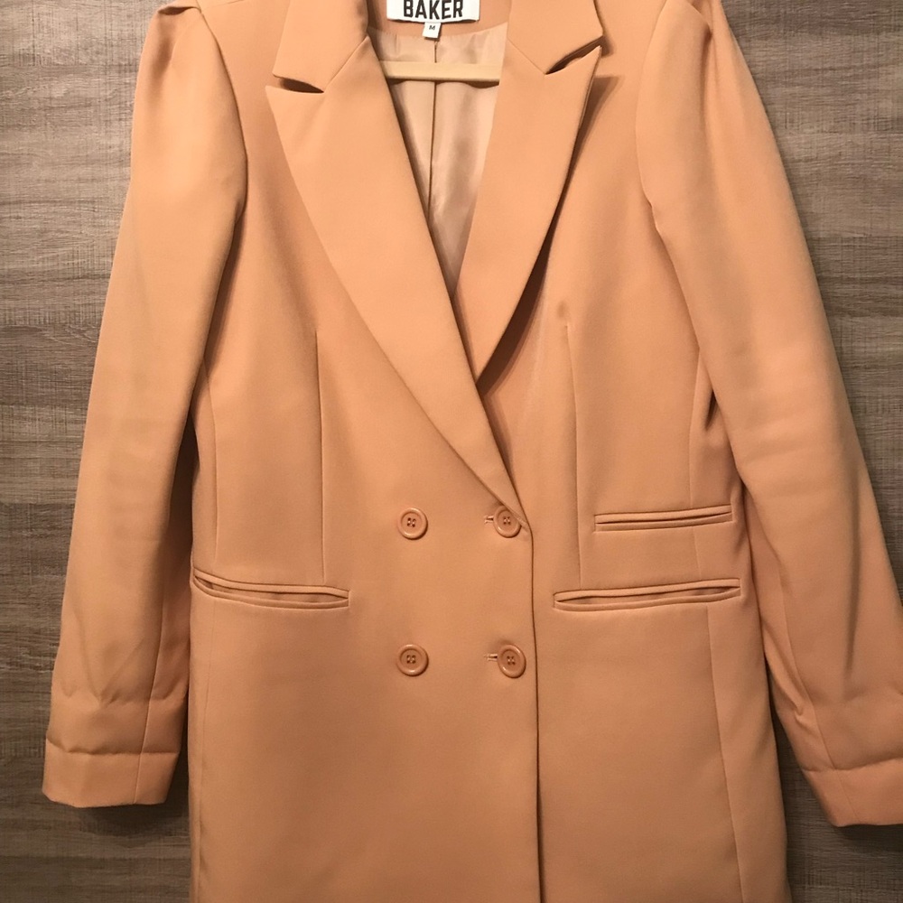 Walter Baker Women's Double Breasted Oversized Blazer